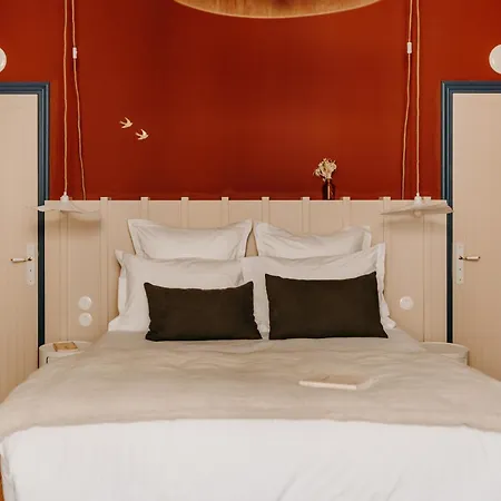 Pensionat Maison Rosa 3*