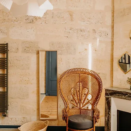 Maison Rosa בית הארחה 3*