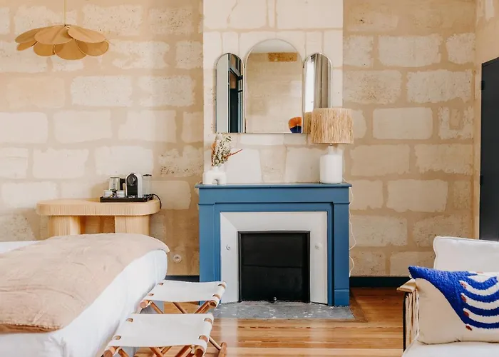 ゲストハウス Maison Rosa 3*