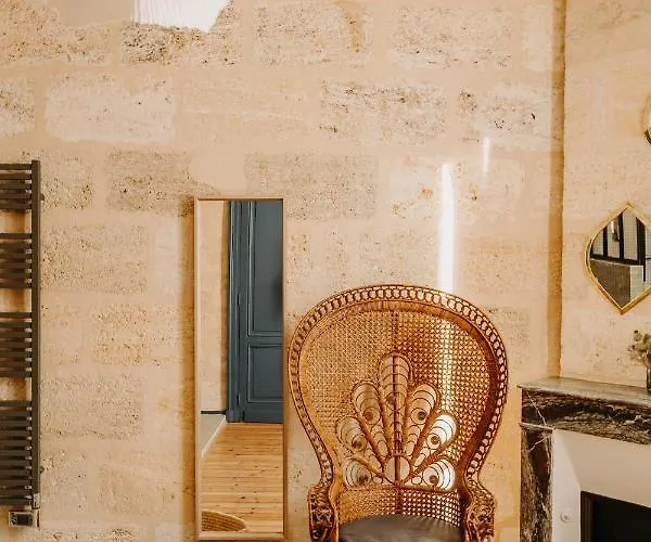 Maison Rosa Pensión 3*